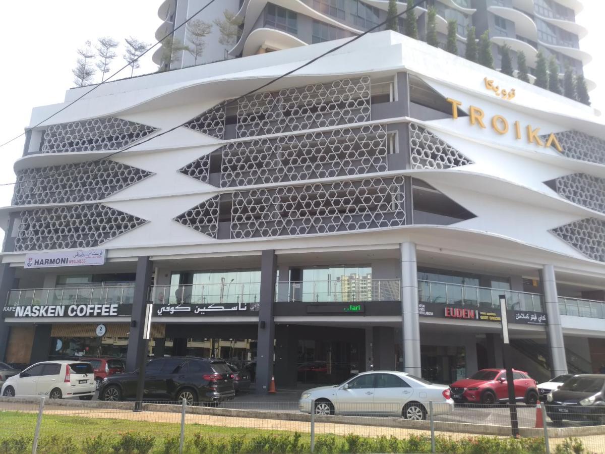 Golden Troika Kota Bharu - 2 Bedrooms 外观 照片