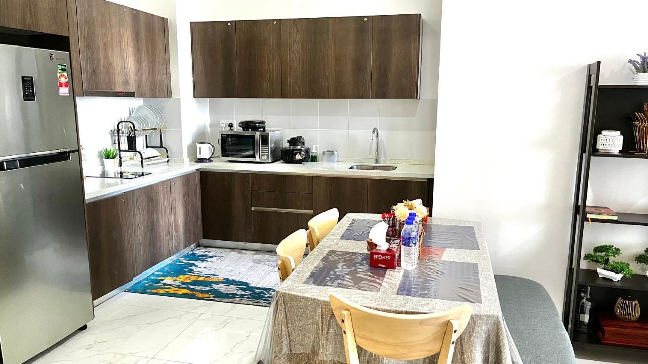 Golden Troika Kota Bharu - 2 Bedrooms 外观 照片